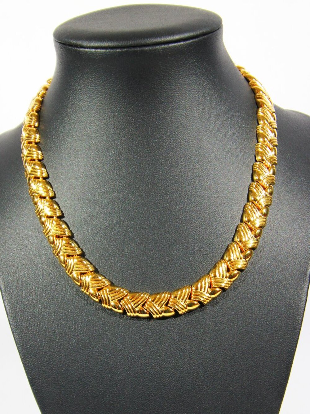 Vintage Monet Gold Tone Necklace